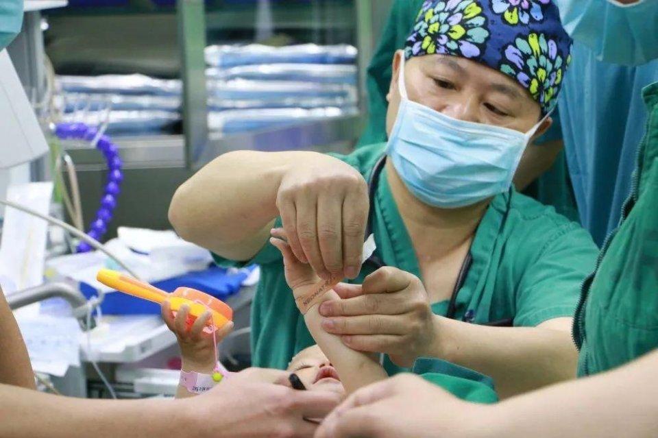 兴义市妇婴监护型护送